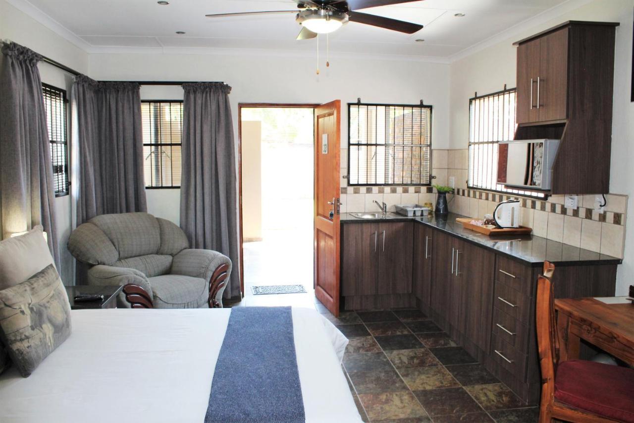 Ngwenya Boutique Hotel Lephalale Exterior photo